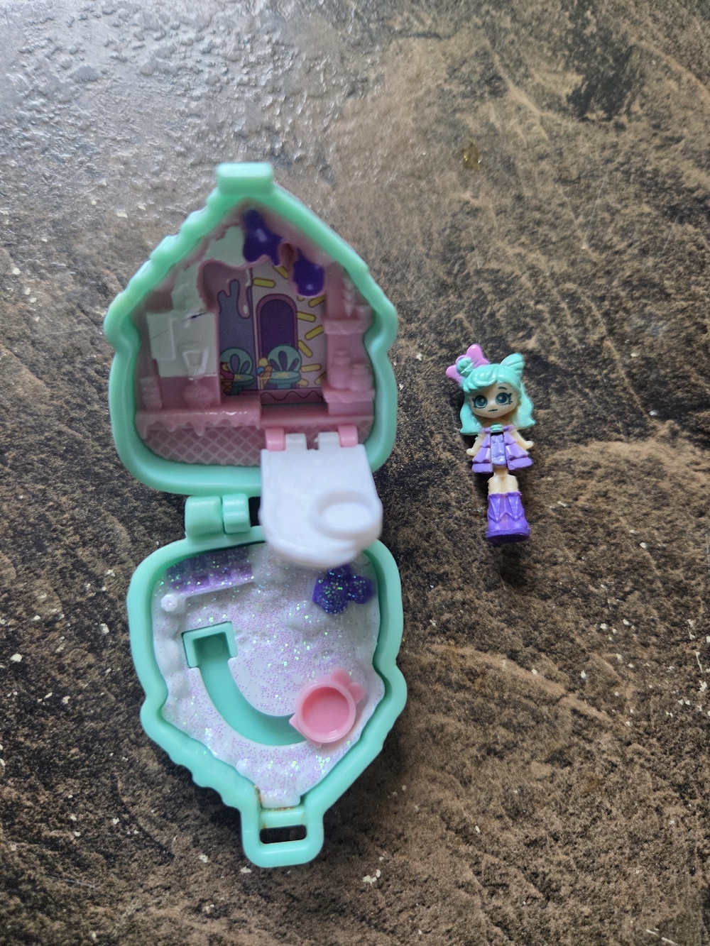 Shopkins Peppa Mint And Her Ice Cream Locket